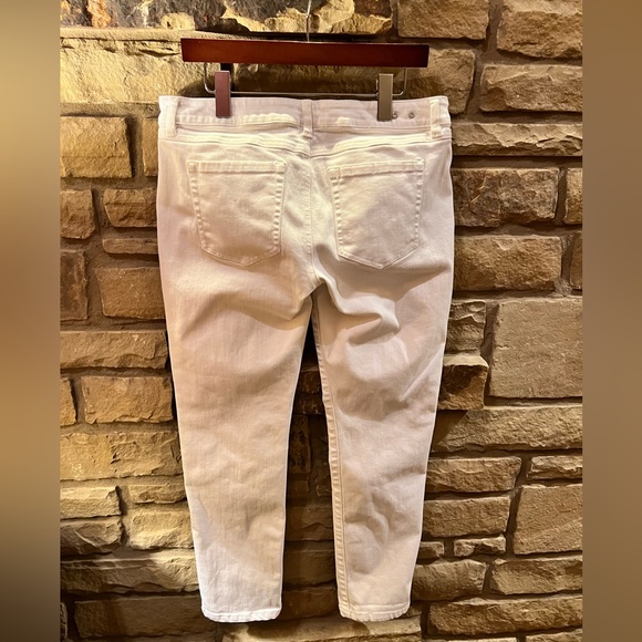 Cabi white boyfriend jean - Picture 2 of 10